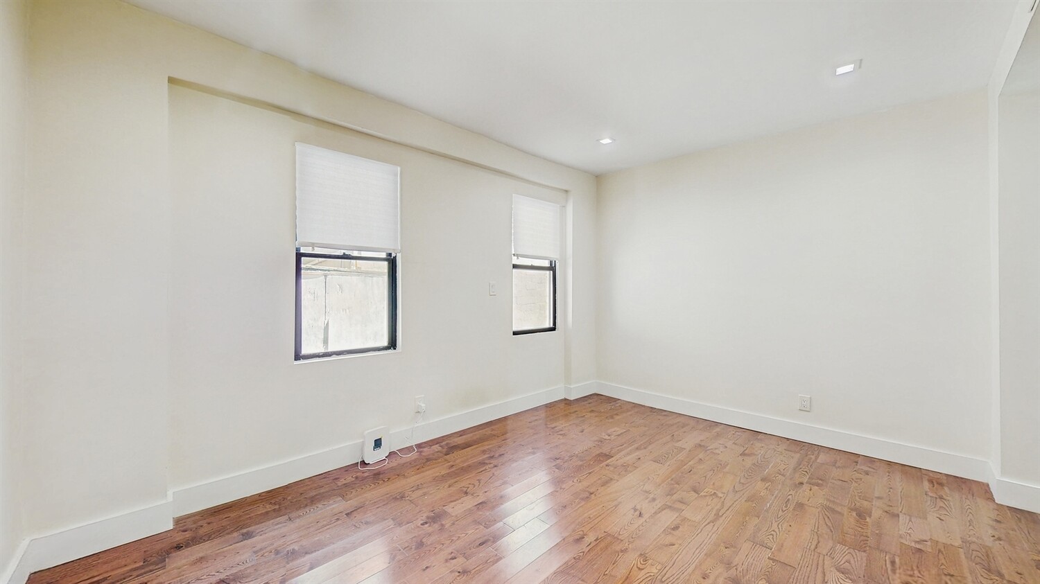 3014 BRIGHTON 1ST Street