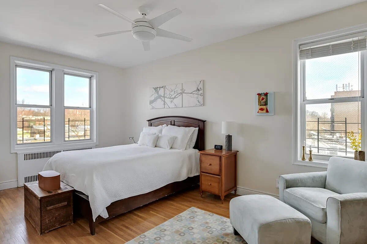 176 SEELEY Street 1D