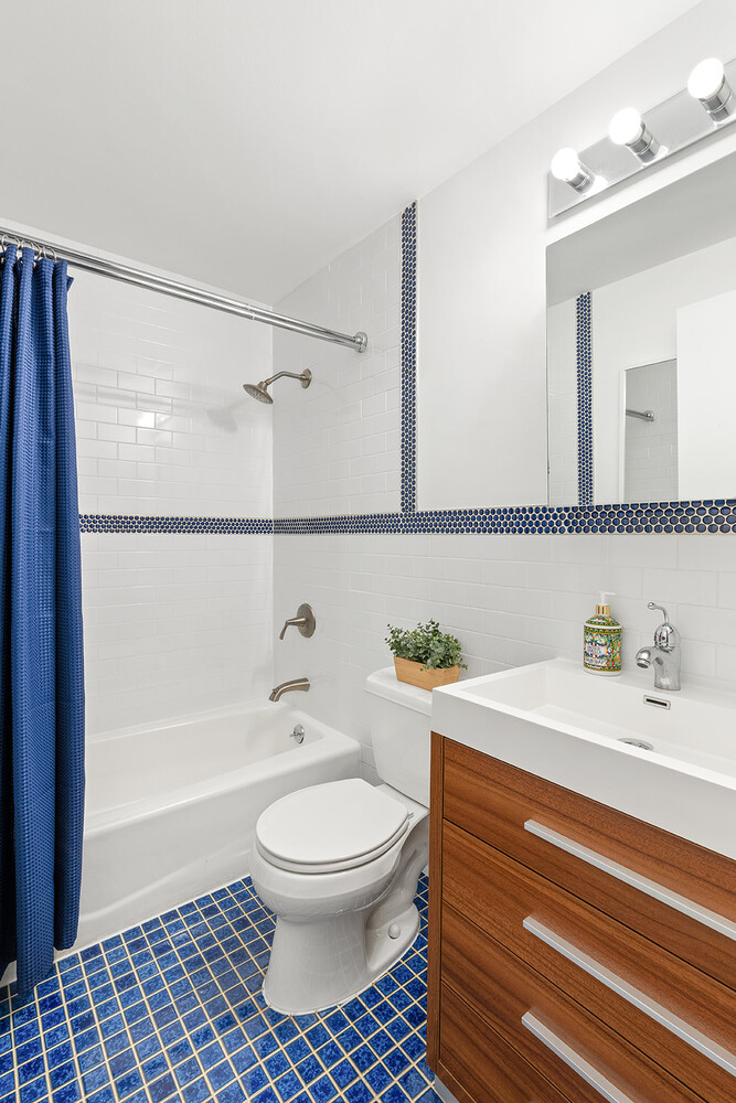 195 15TH Street B2