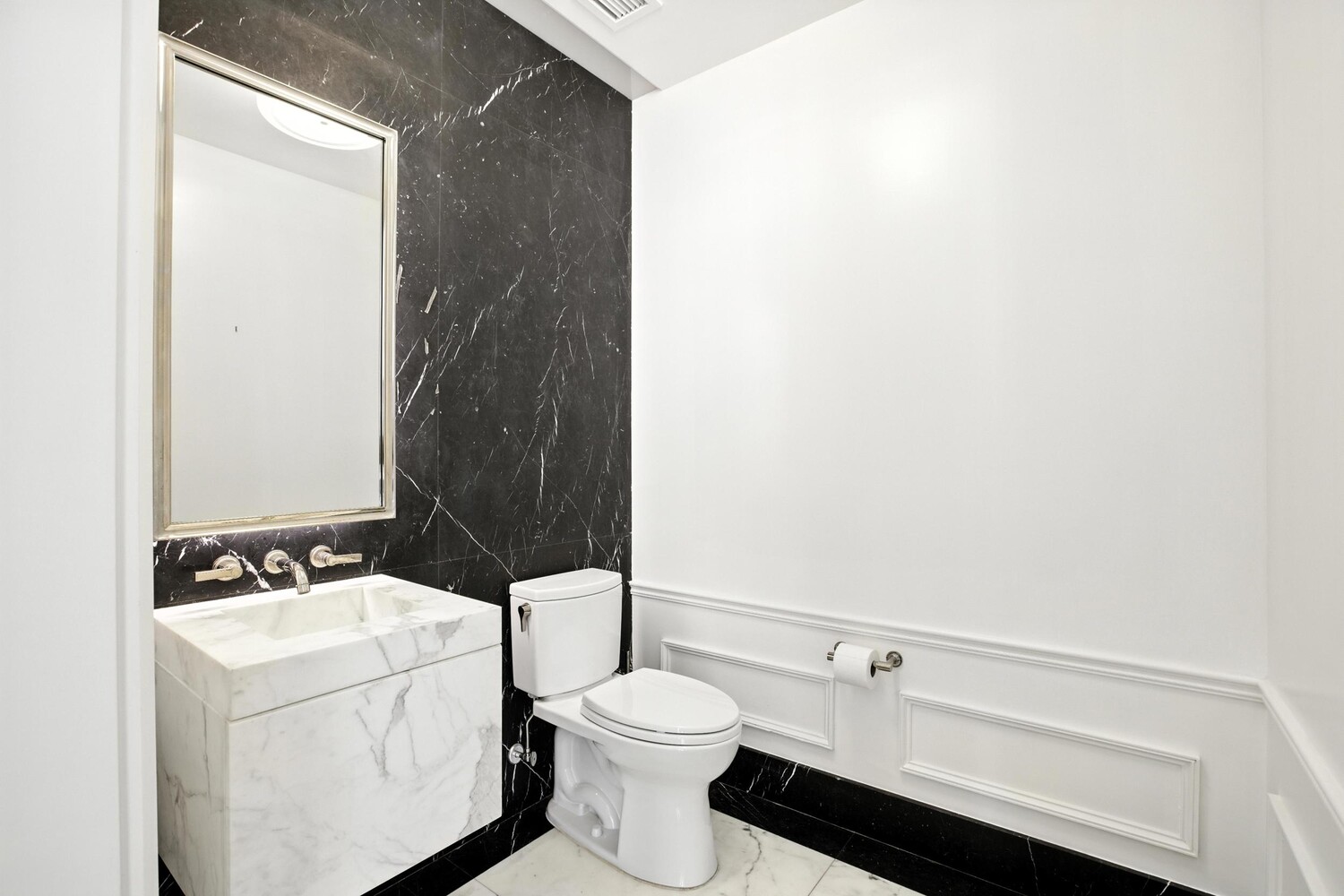 25 PARK Row 10B