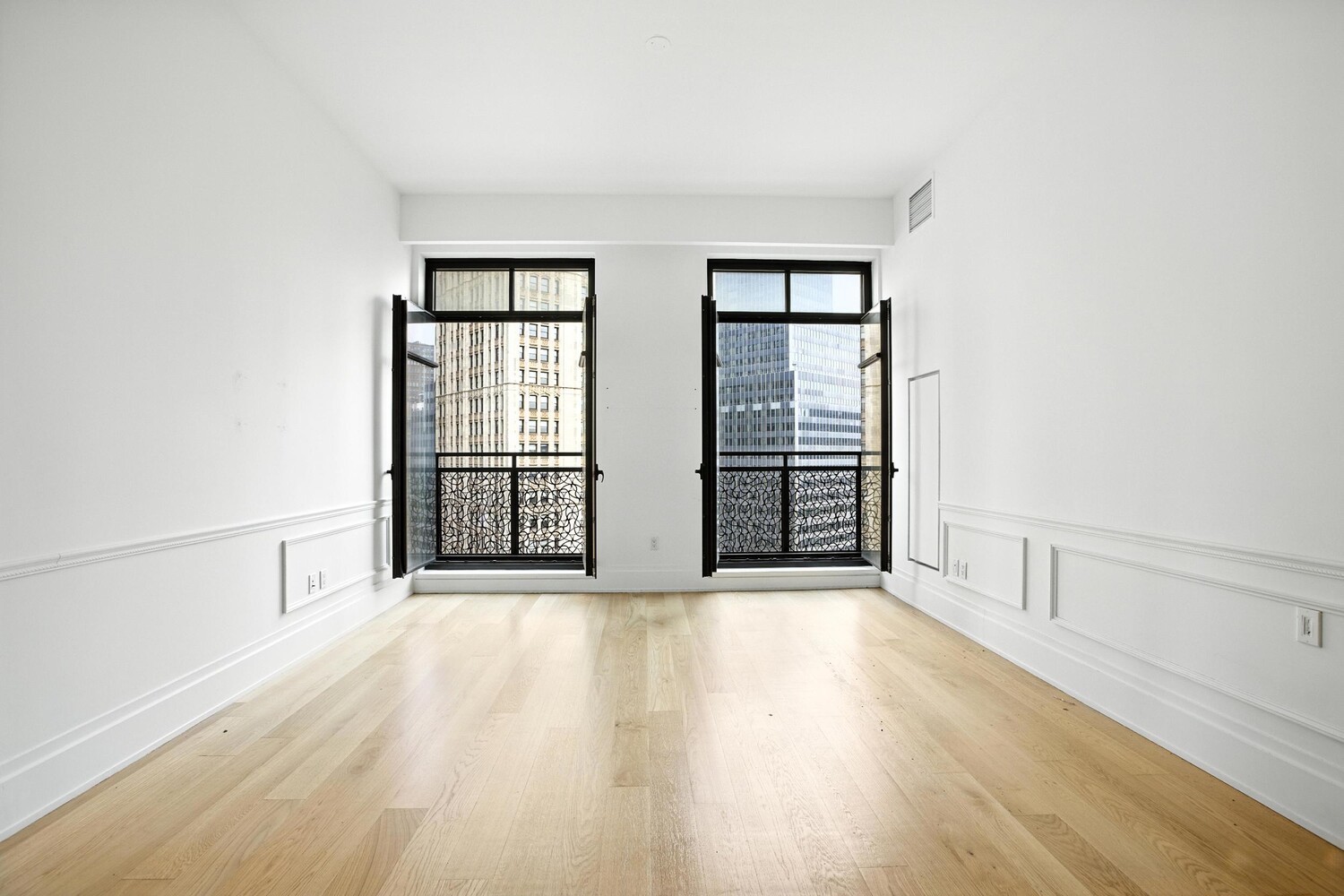 25 PARK Row 10B