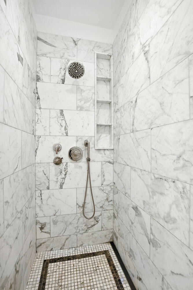 25 PARK Row 10B