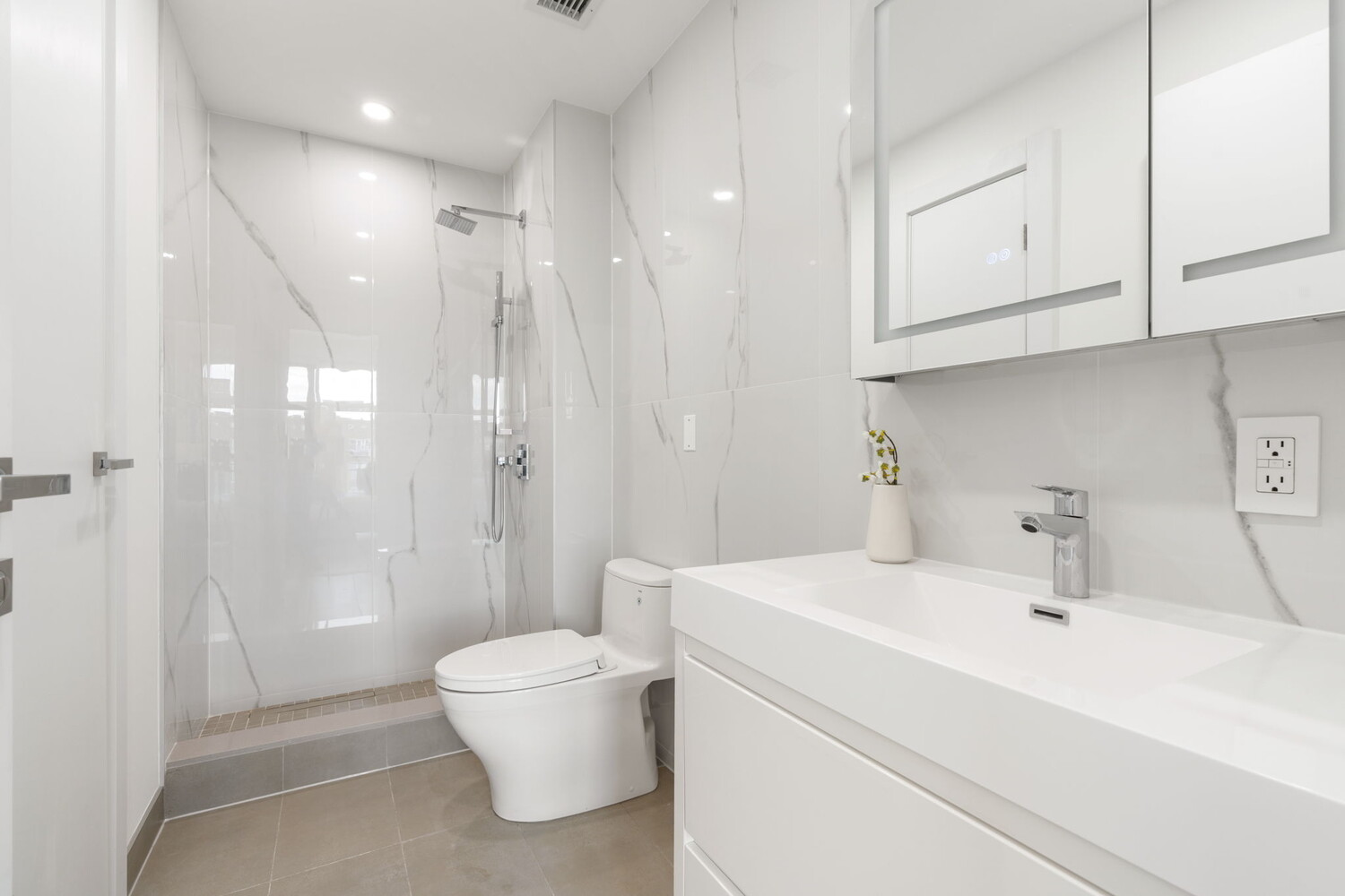 379 OCEAN Parkway 6A