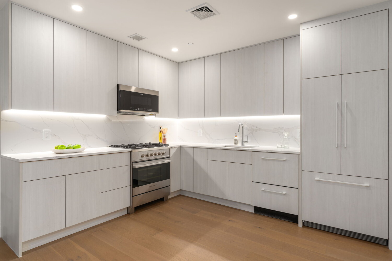 379 OCEAN Parkway 6A