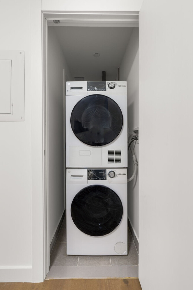 379 OCEAN Parkway 3D