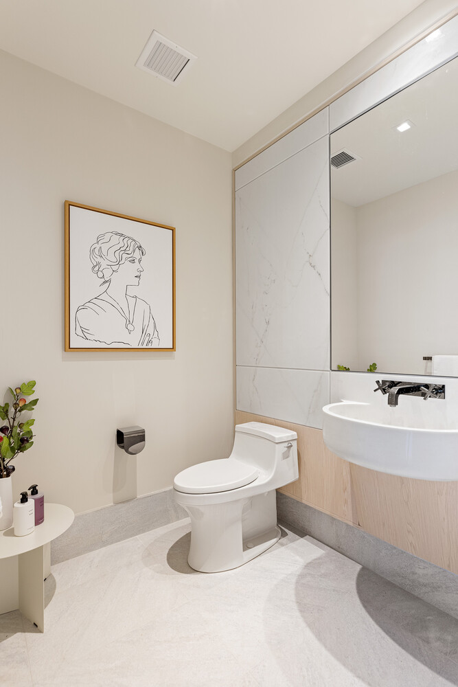 77 GREENWICH Street 23C