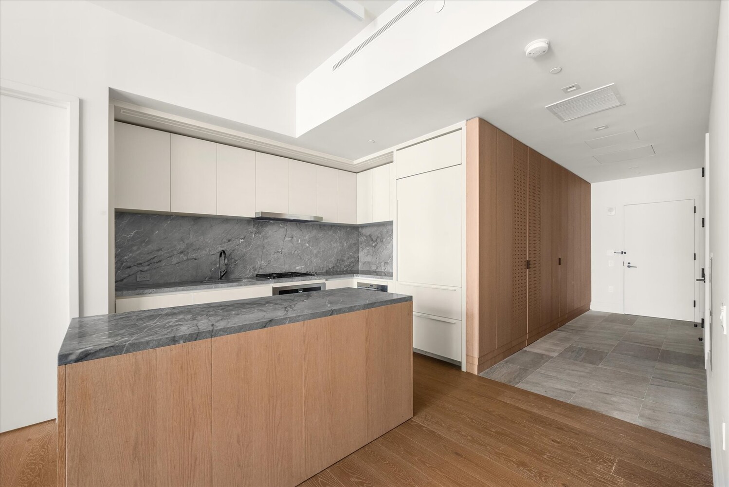 77 GREENWICH Street 23C