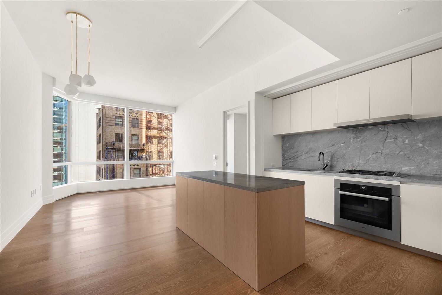 77 GREENWICH Street 23C