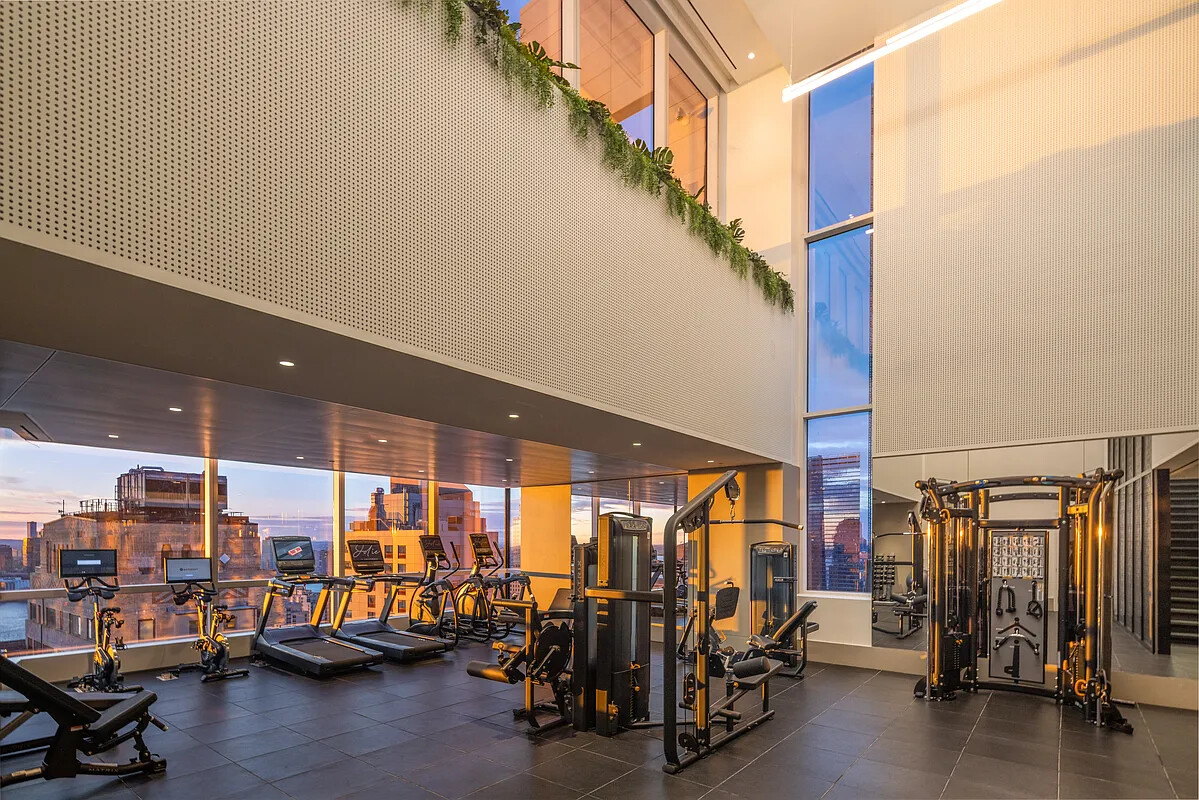 77 GREENWICH Street 23C