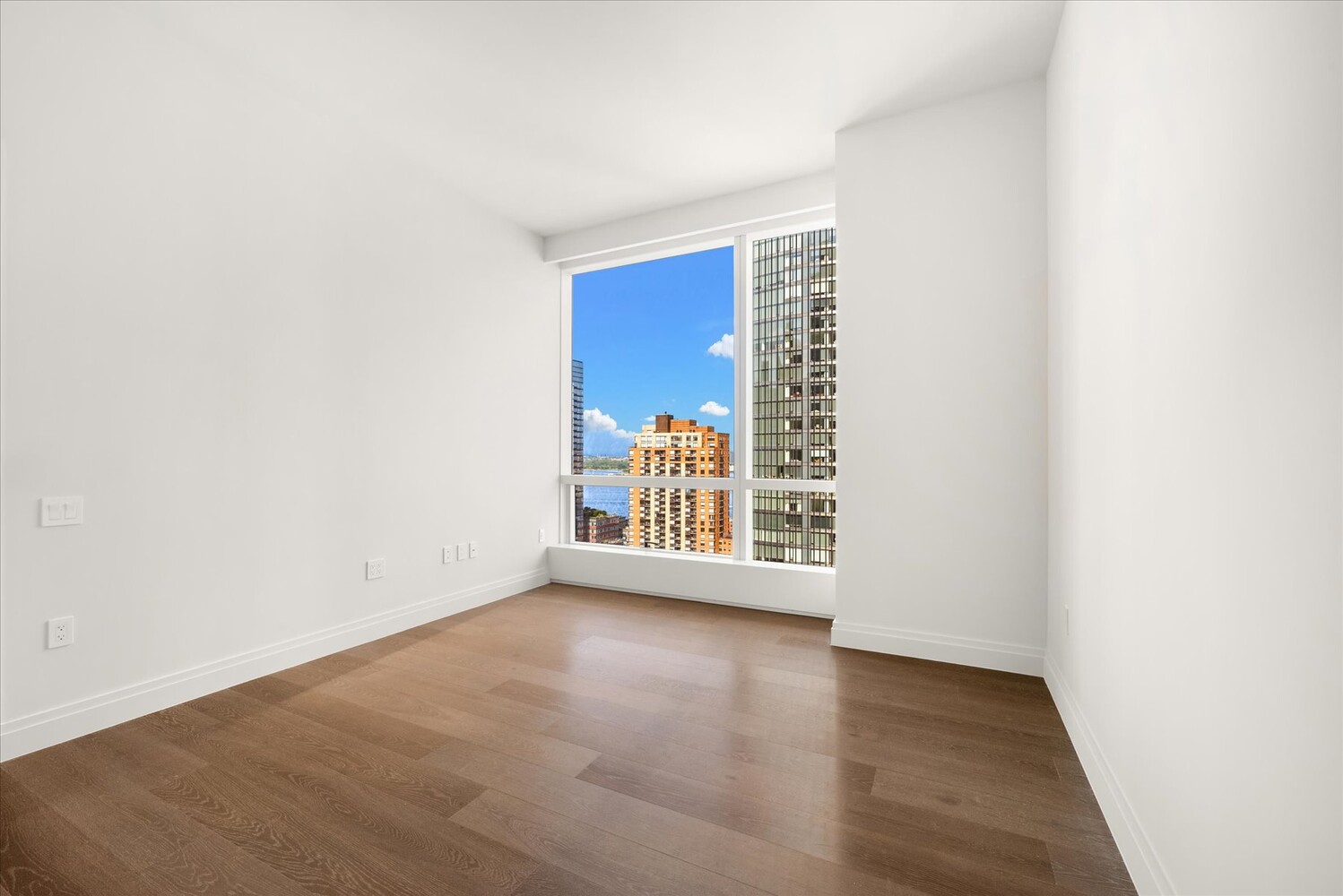 77 GREENWICH Street 23C