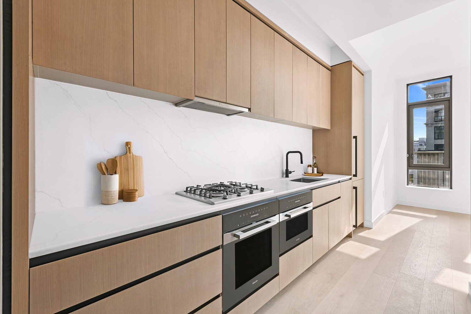 480 KENT Avenue 10H