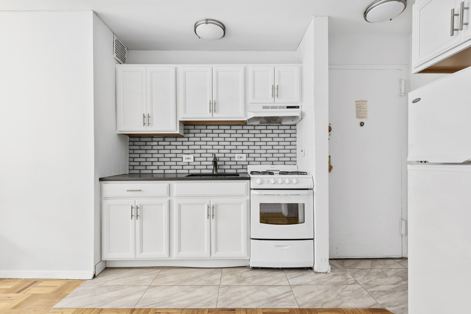 110 E 36TH Street 1E