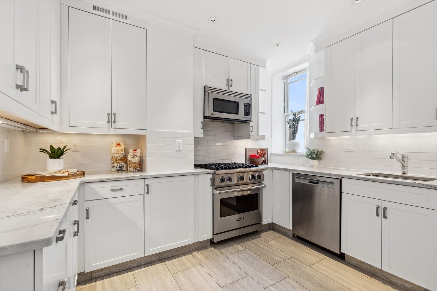 1150 5TH Avenue 14D