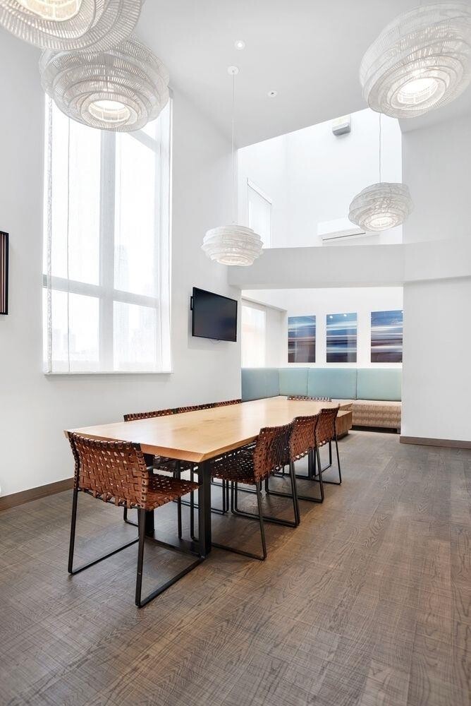 225 RECTOR Place 14K