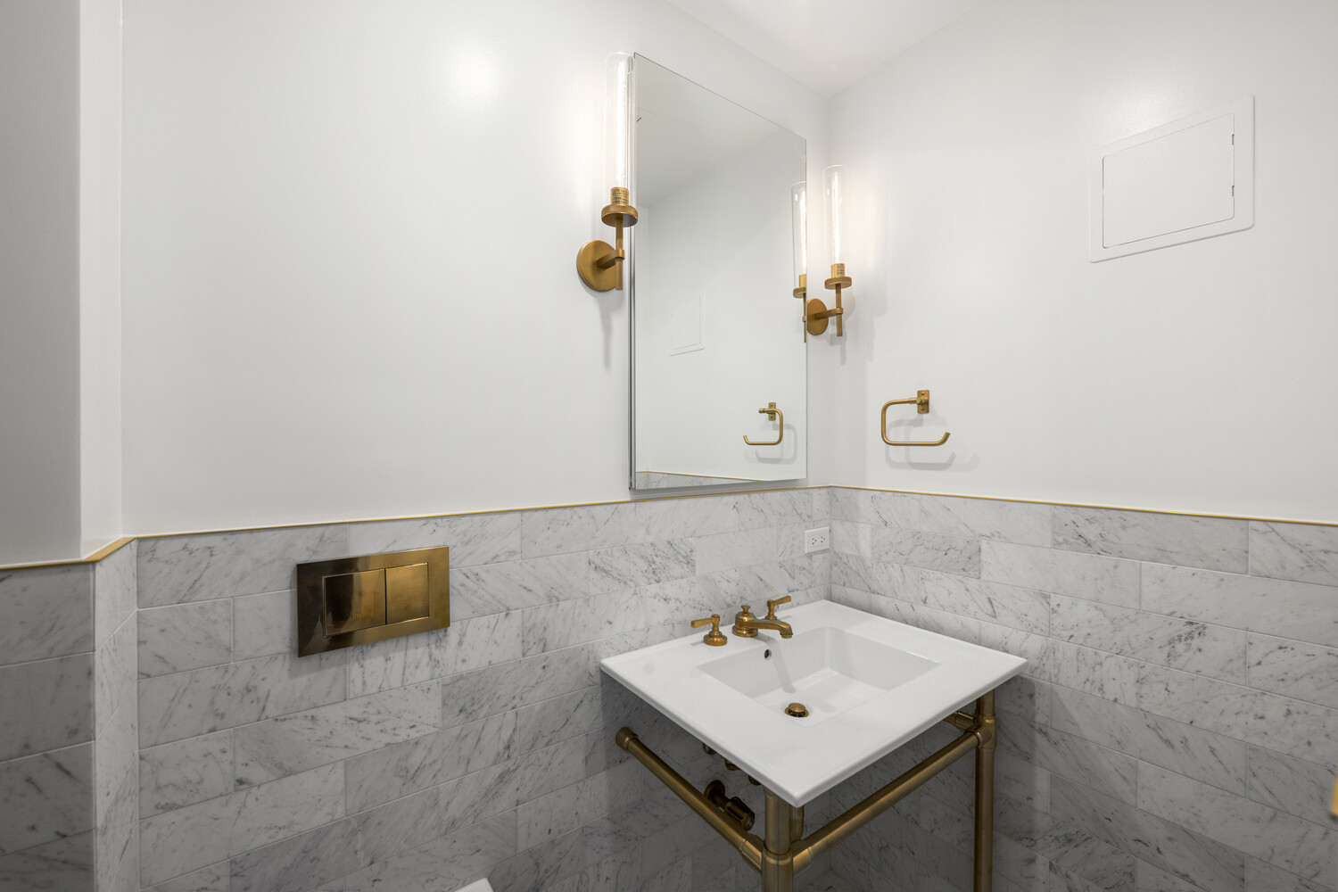 2 5TH Avenue 18C