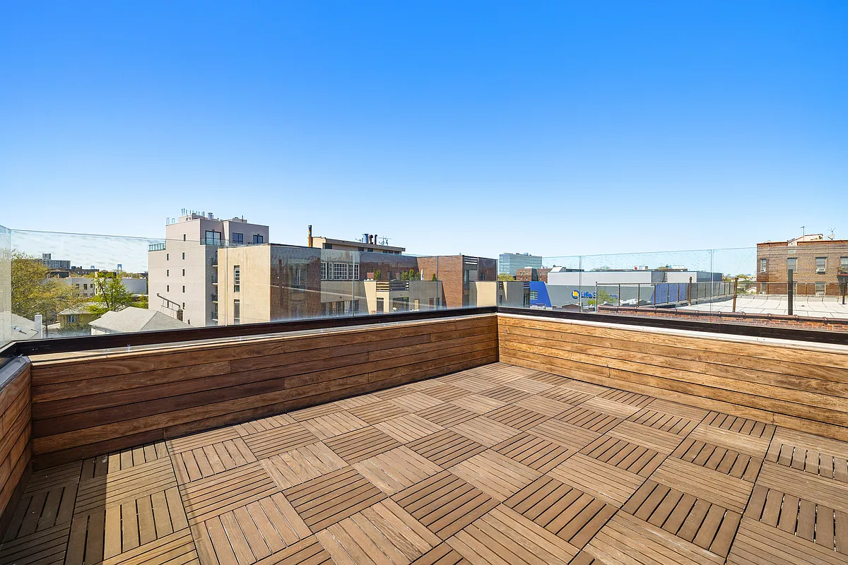 1333 E 14TH Street BLDG