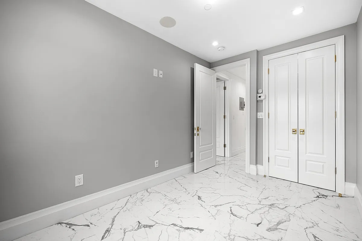 1333 E 14TH Street BLDG