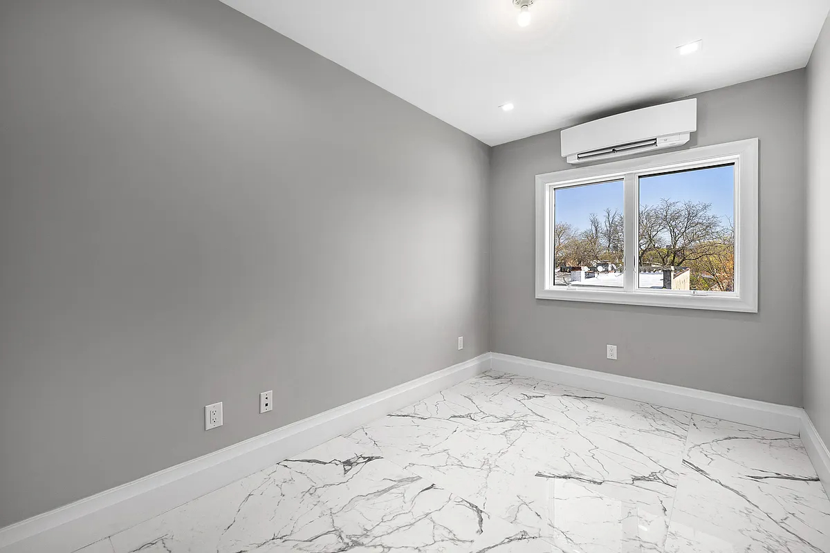 1333 E 14TH Street BLDG