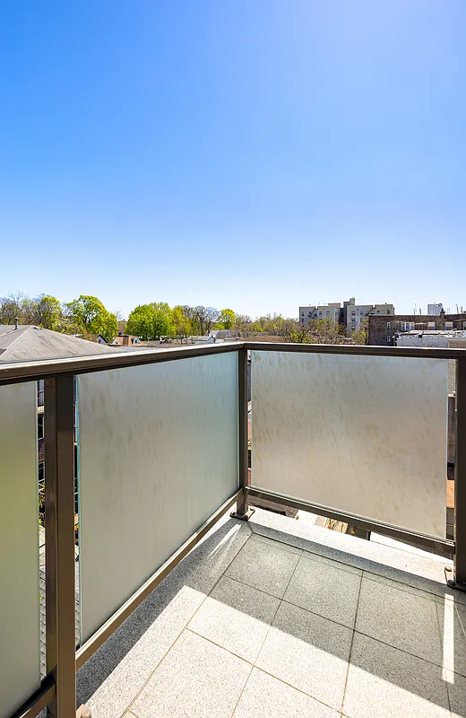 1333 E 14TH Street BLDG