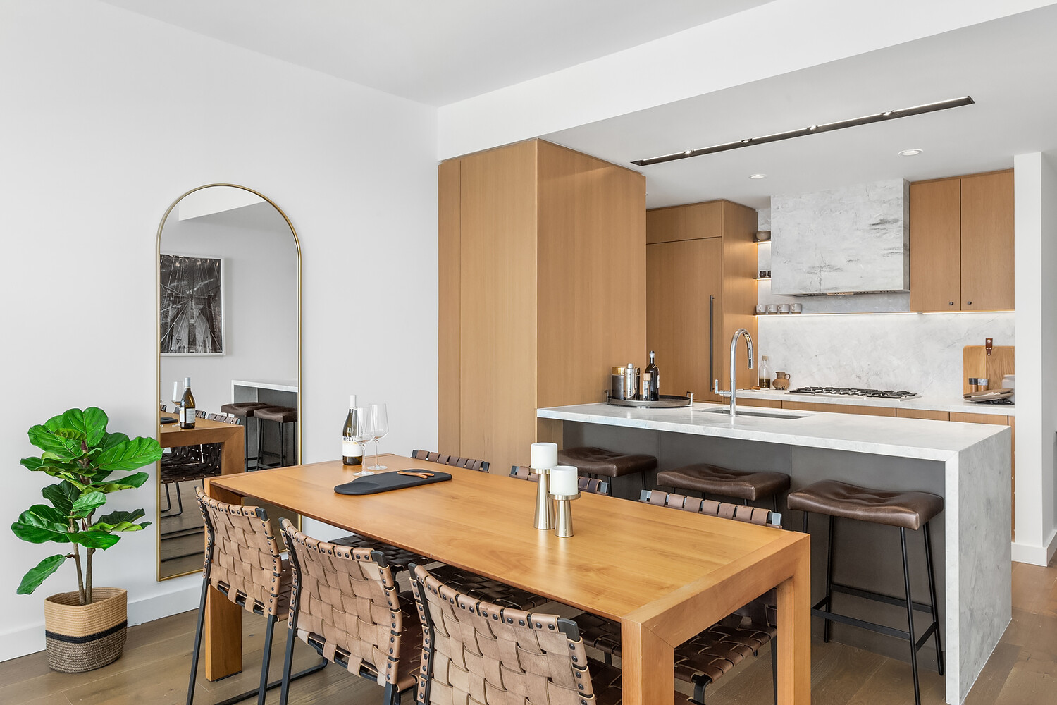 50 BRIDGE PARK Drive 23E