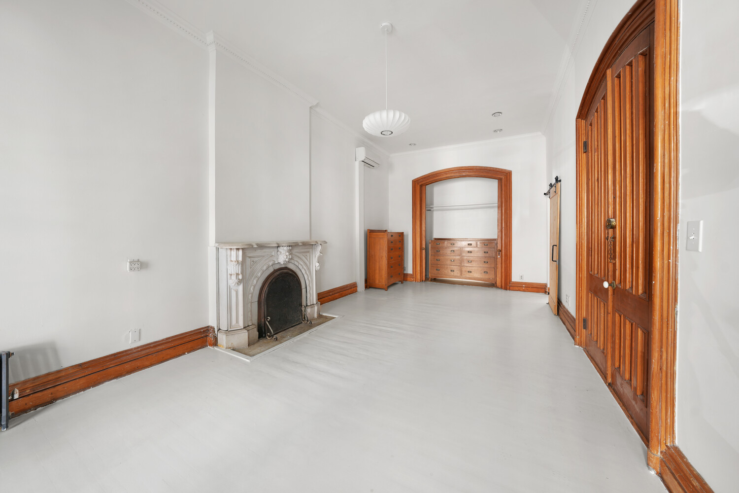 102 S OXFORD Street 1