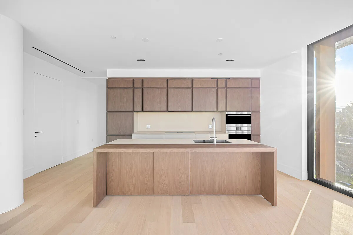 28 HERBERT Street 5BB
