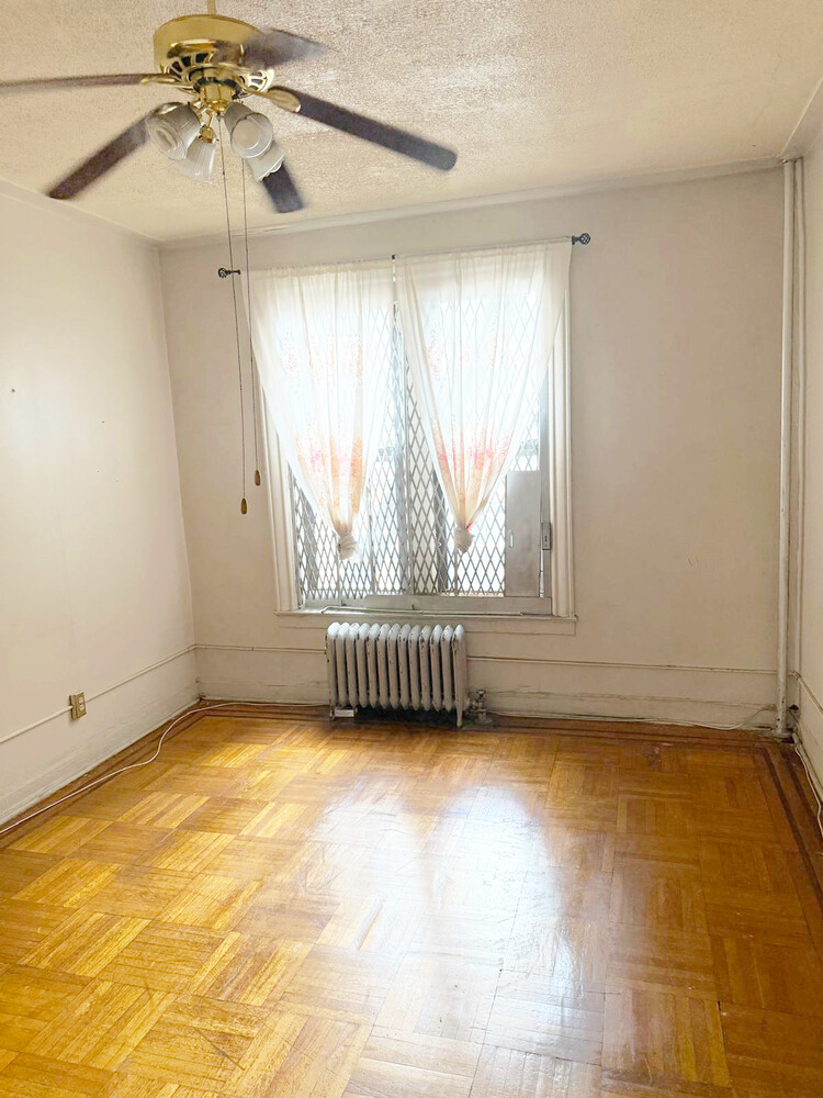 1710 CARROLL Street D5