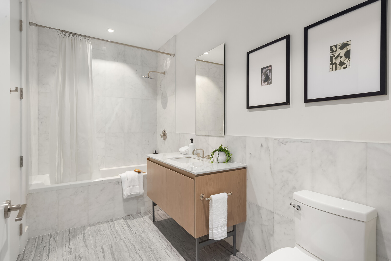 435 W 19TH Street 3D