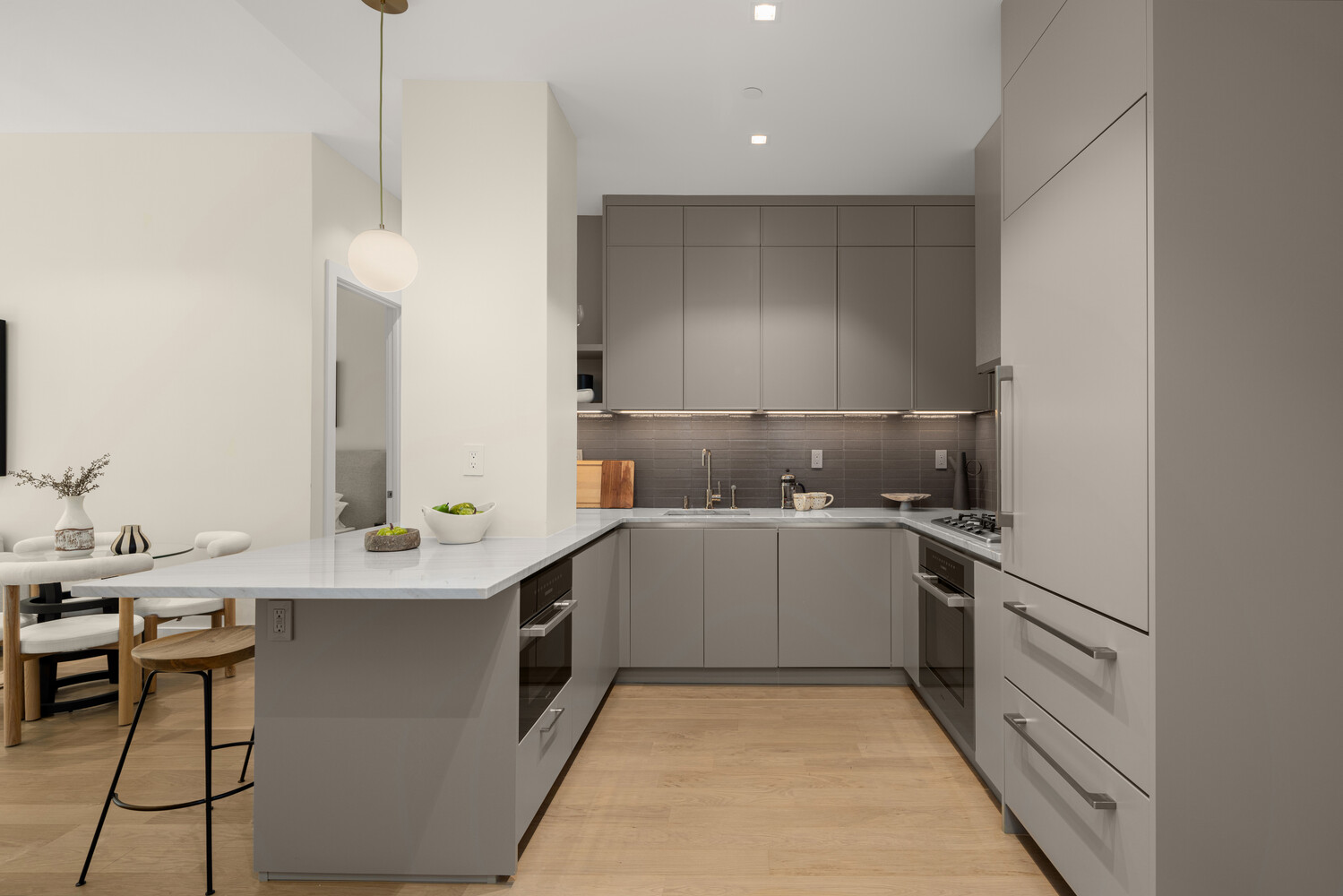 435 W 19TH Street 3D