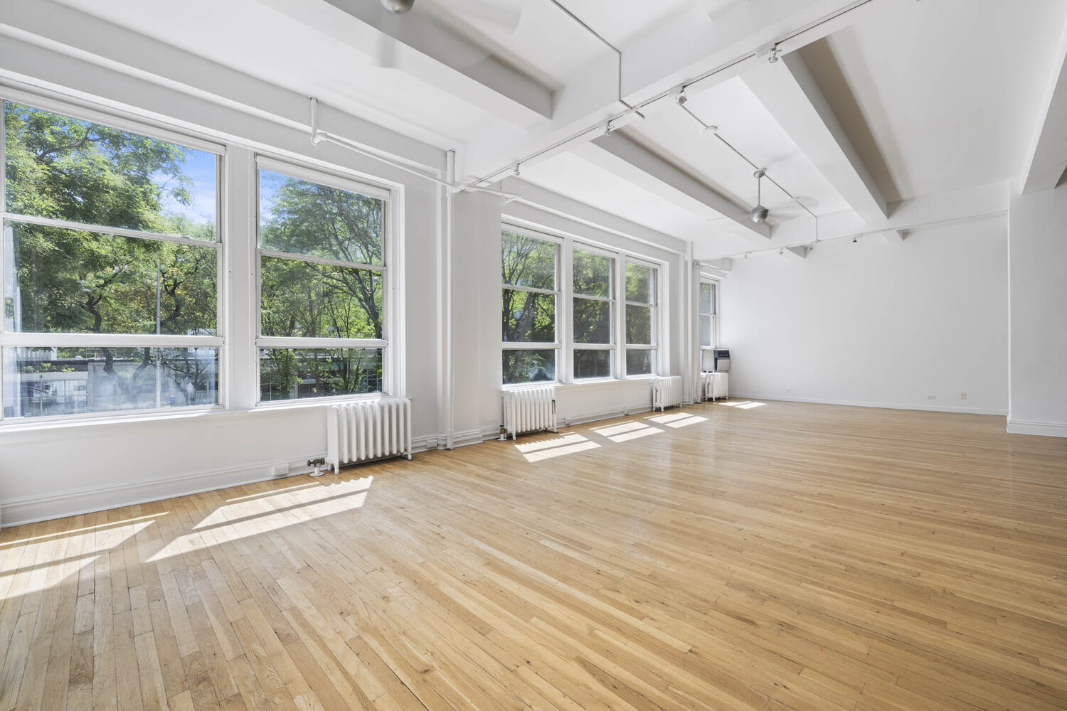 534 LAGUARDIA Place 2