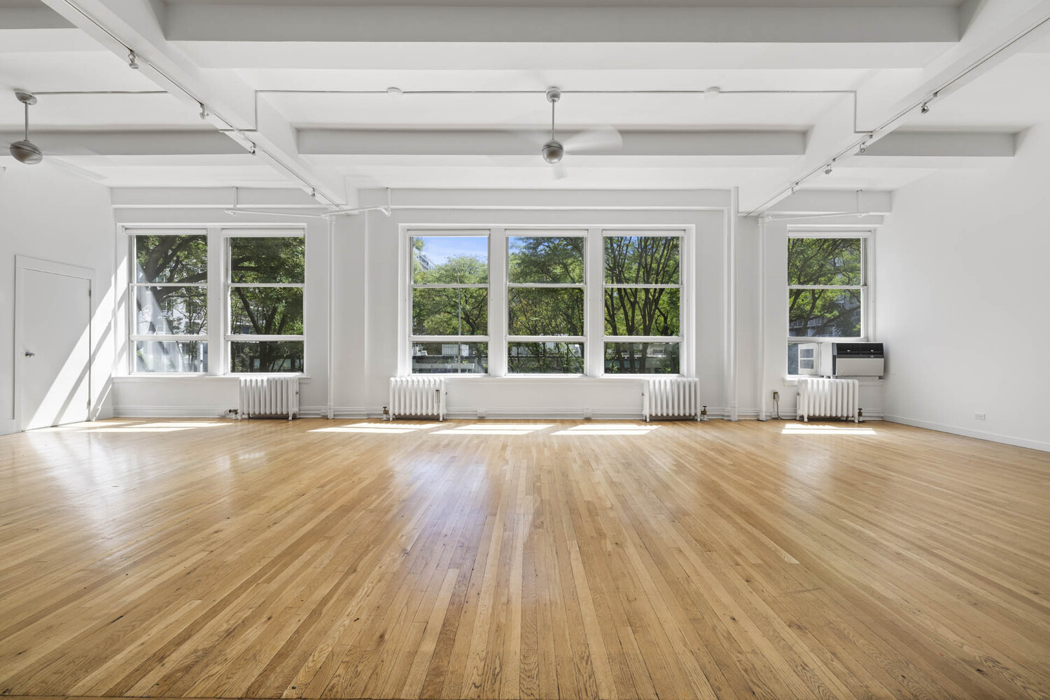 534 LAGUARDIA Place 2