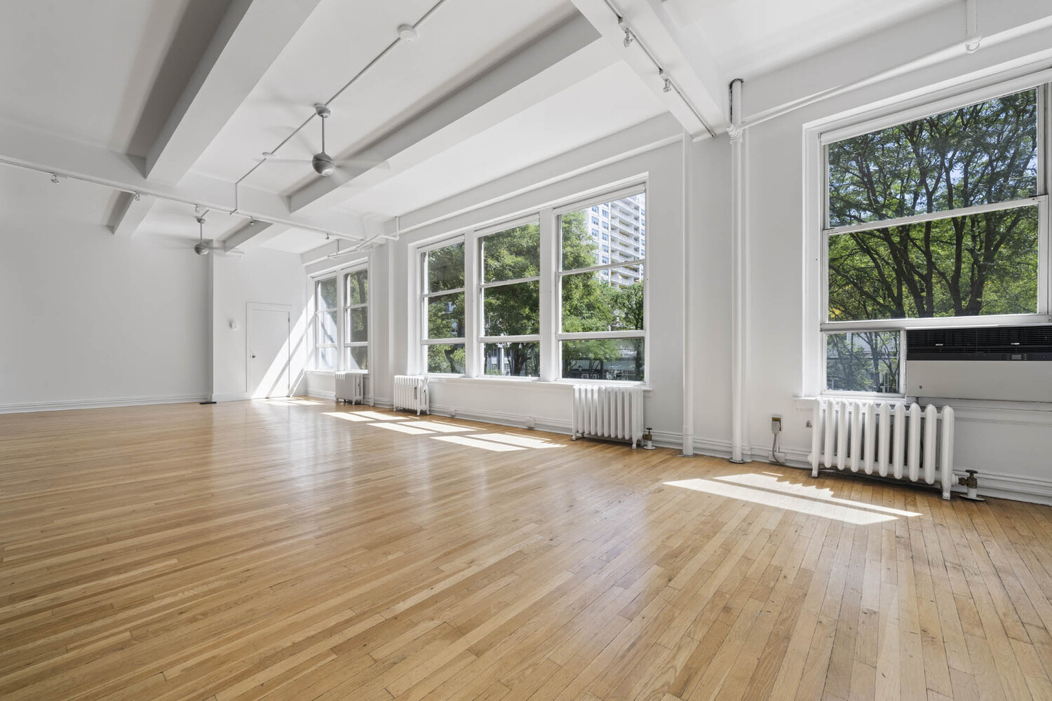 534 LAGUARDIA Place 2