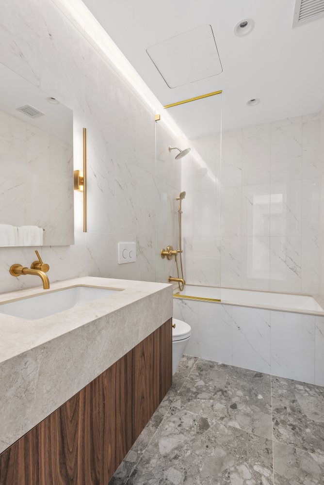 330 GRAND Street 4B