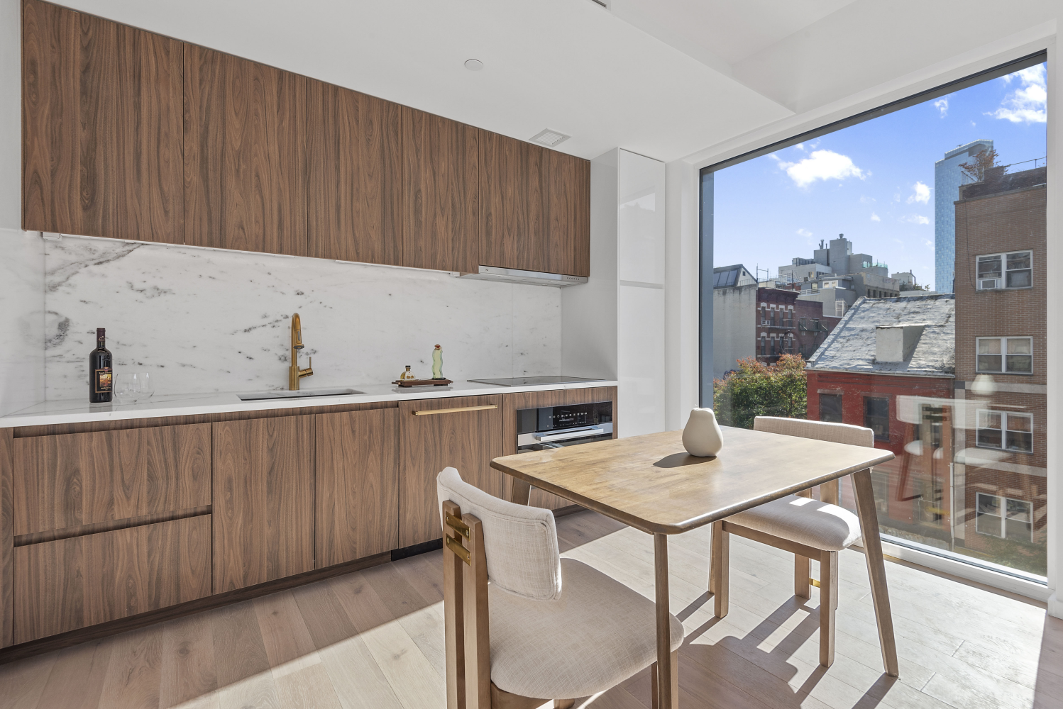 330 GRAND Street 4B