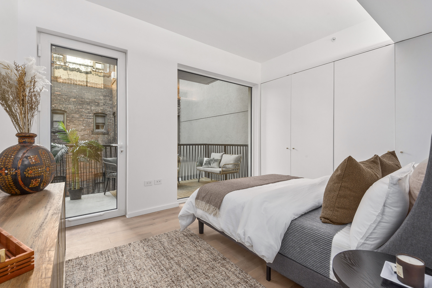 330 GRAND Street 4B