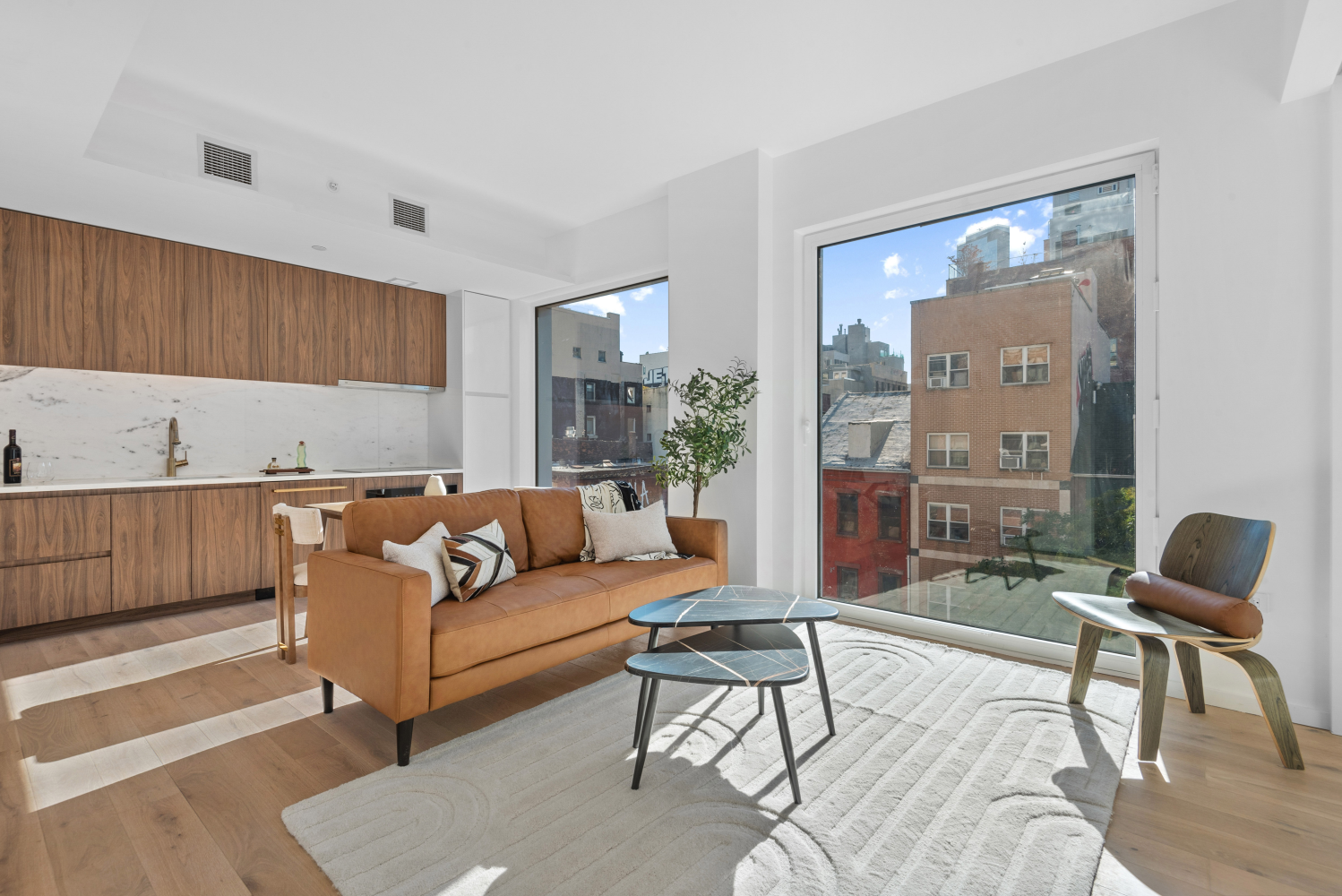 330 GRAND Street 4B