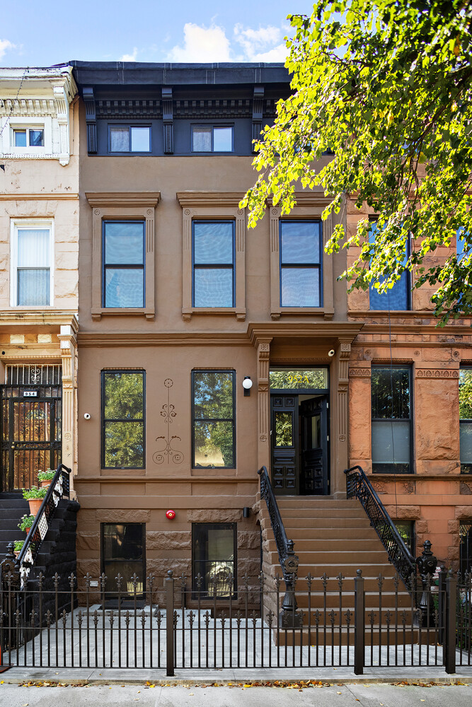 952A GREENE Avenue