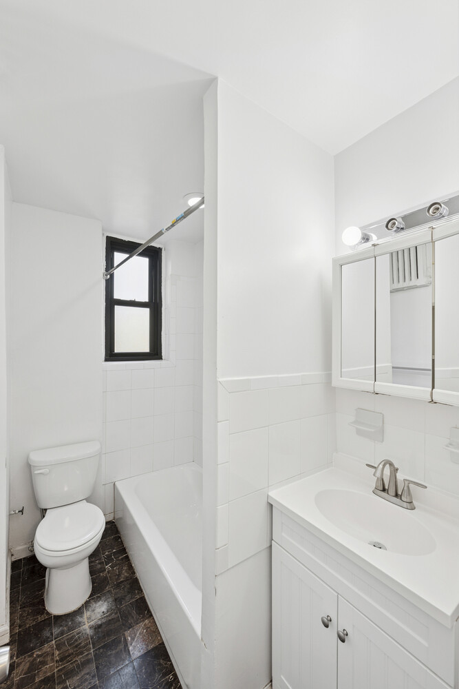 345 MONTGOMERY Street 6E