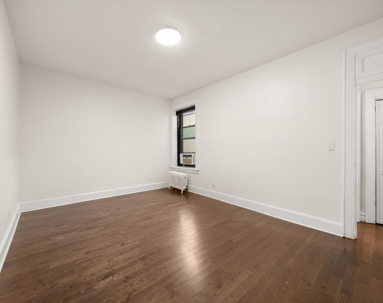 345 MONTGOMERY Street 6E