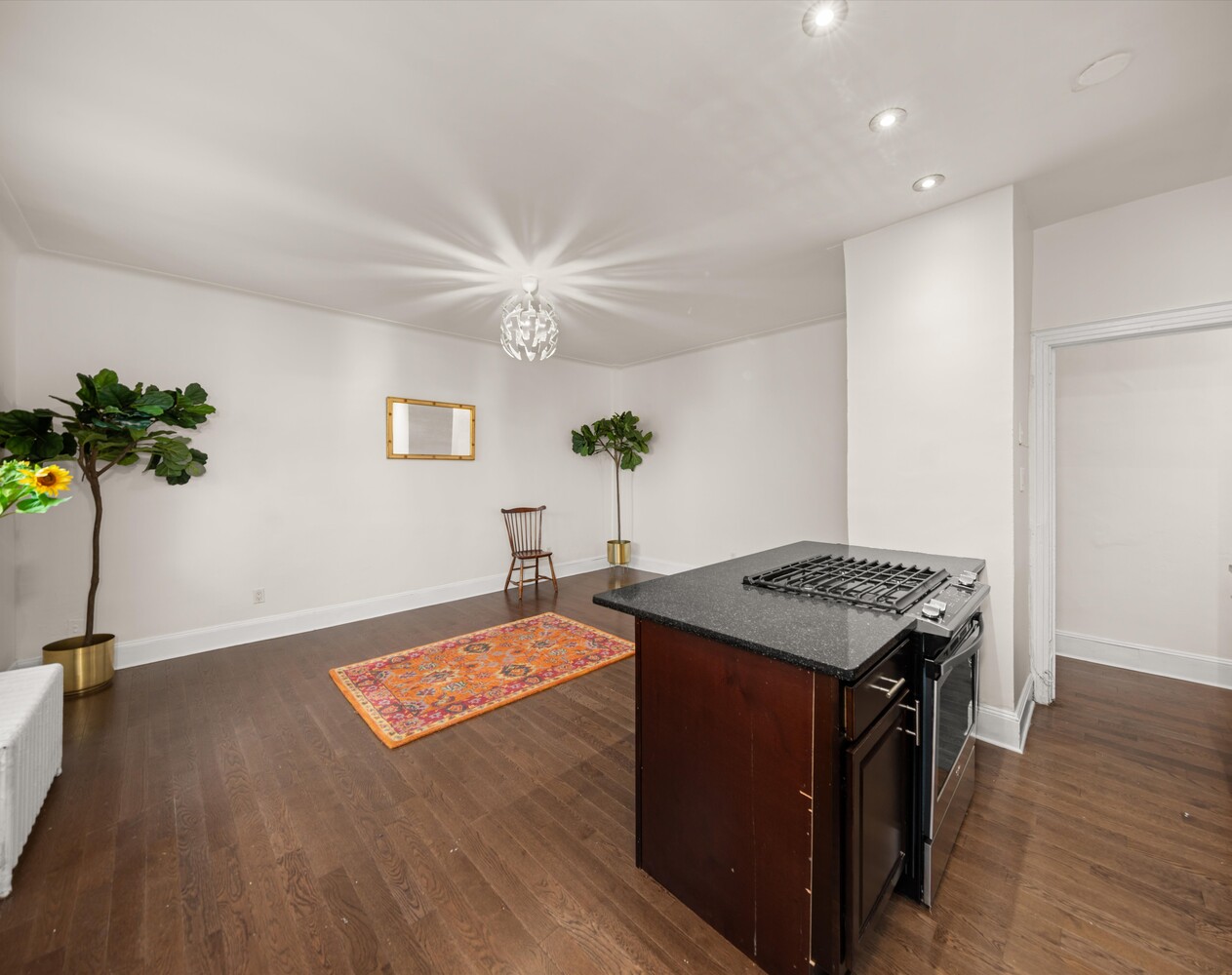 345 MONTGOMERY Street 6E