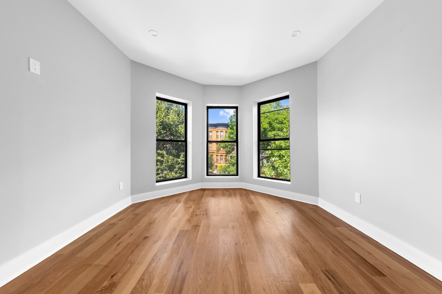 964 ST JOHNS Place 3