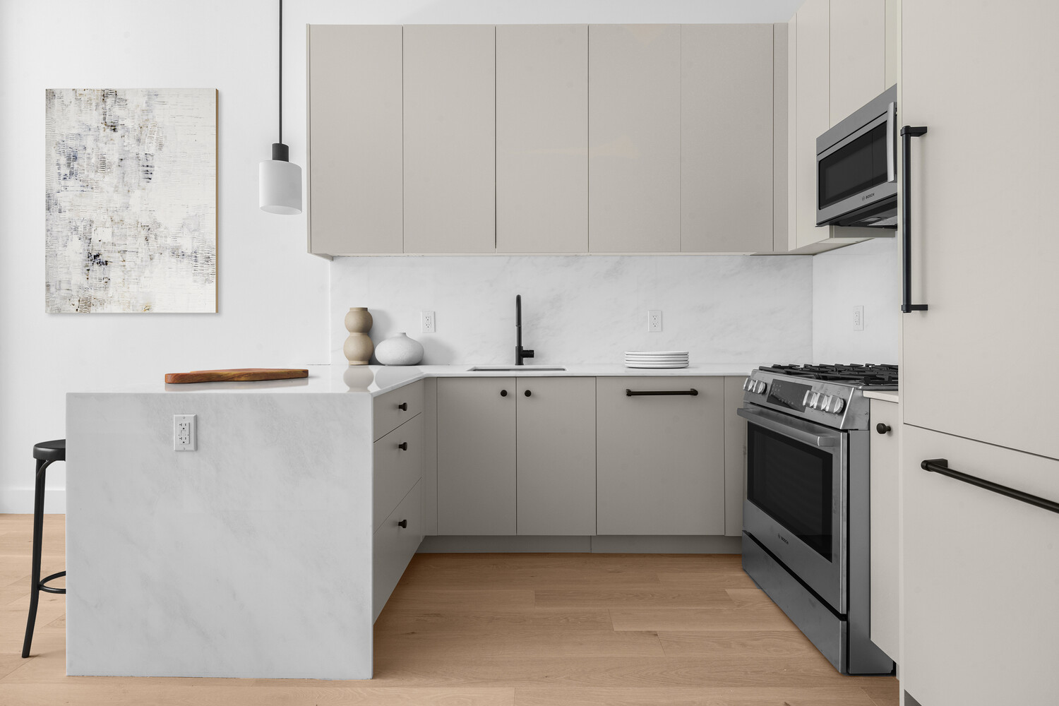 696 CHAUNCEY Street 2B