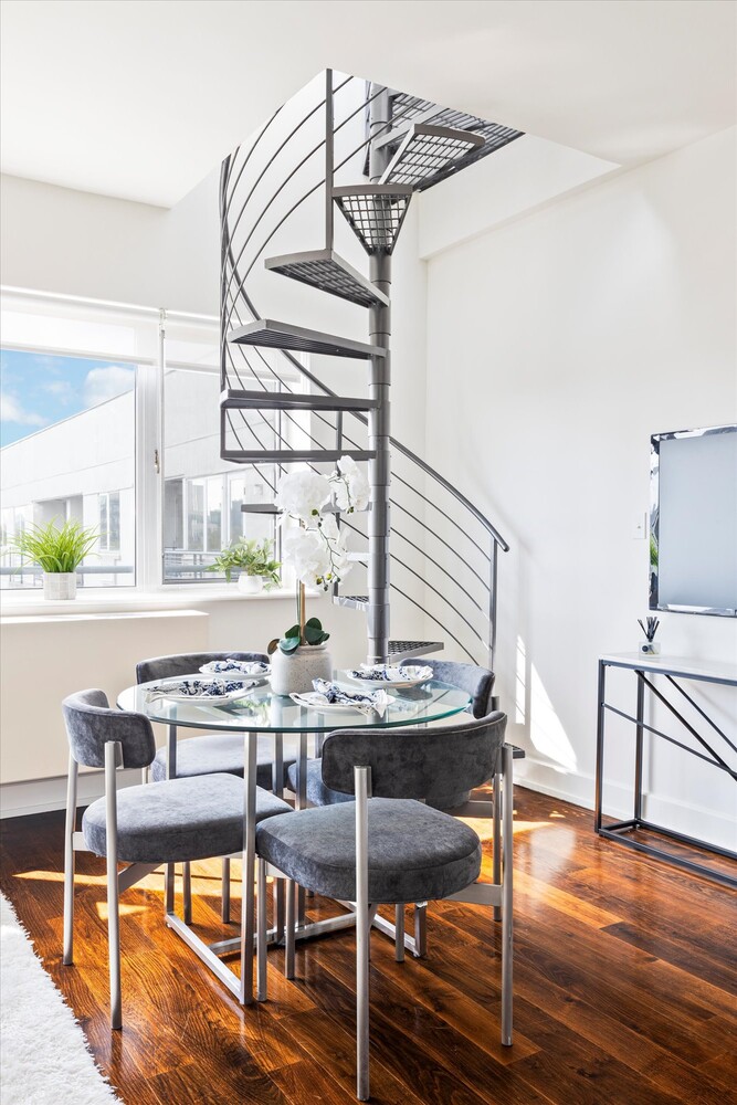 100 MASPETH Avenue PH7K