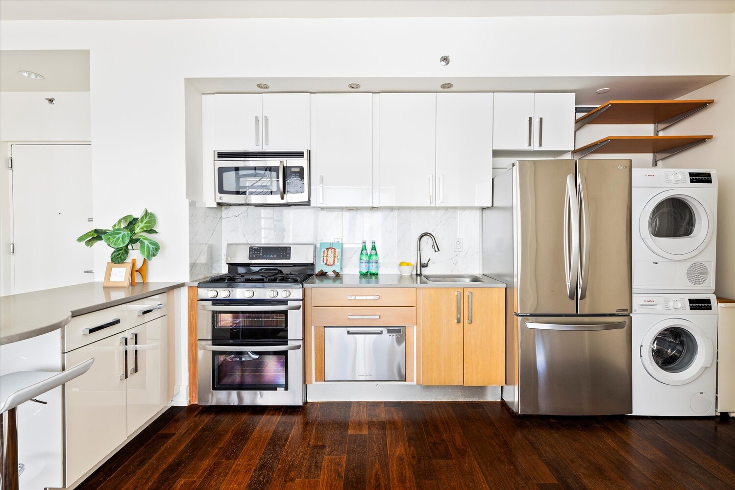 100 MASPETH Avenue PH7K