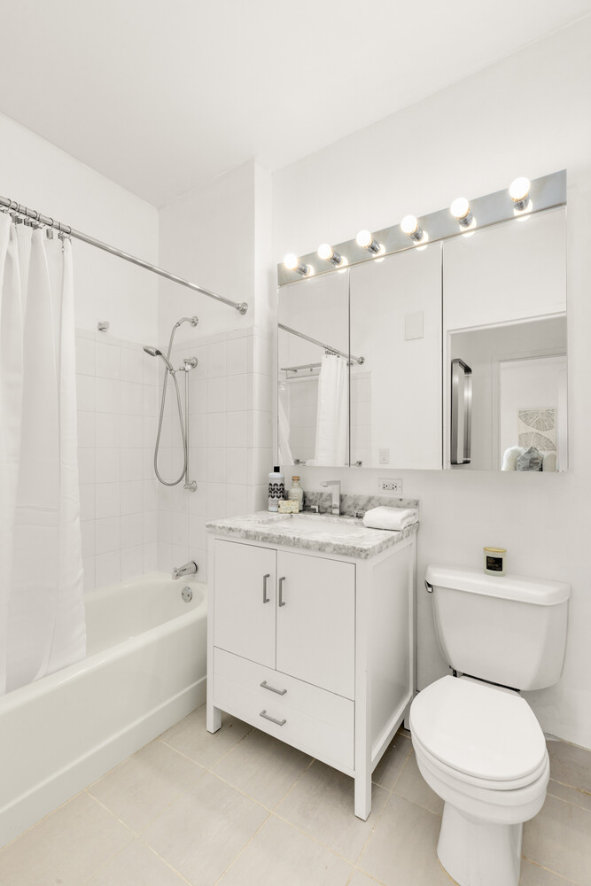 68 BRADHURST Avenue 7G