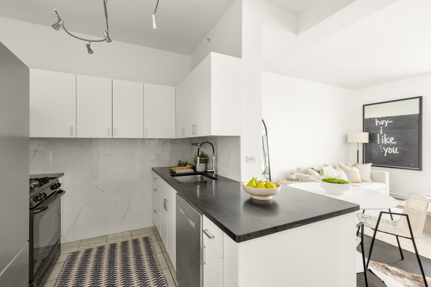 68 BRADHURST Avenue 7G