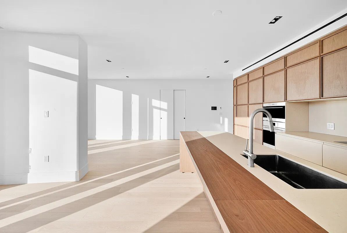 28 HERBERT Street 5A