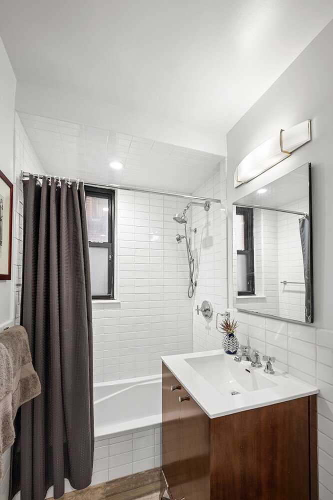 100 W 12TH Street 2D