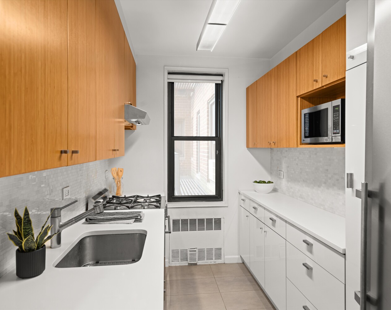100 W 12TH Street 2D