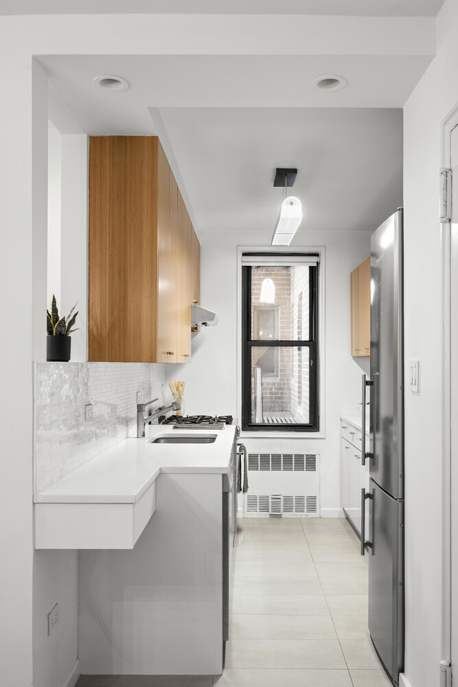 100 W 12TH Street 2D